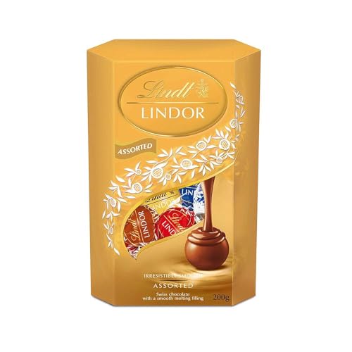 Lindt Lindor Assorted Milk Chocolate Tr...